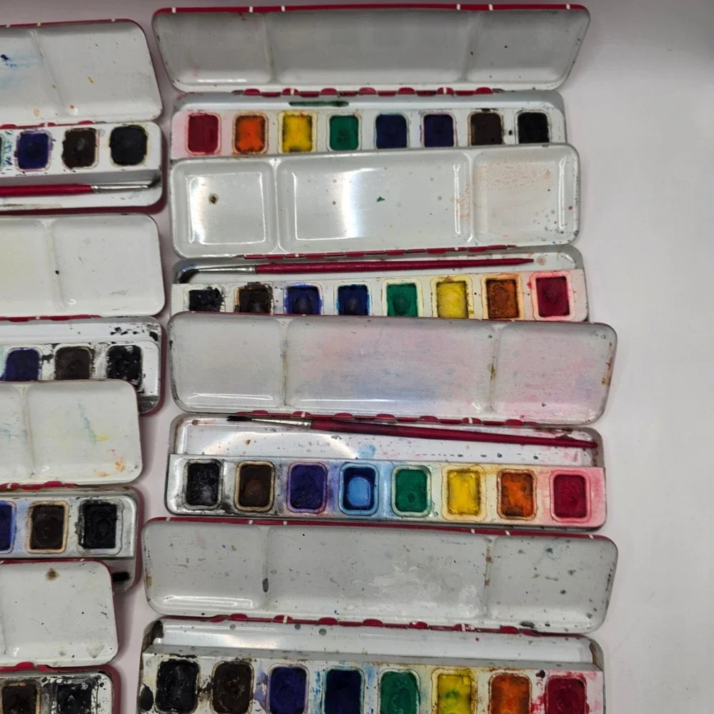 Binney & Smith Arcadian No. 525 Watercolor Paint Set Vintage Red Metal Tin 12pk